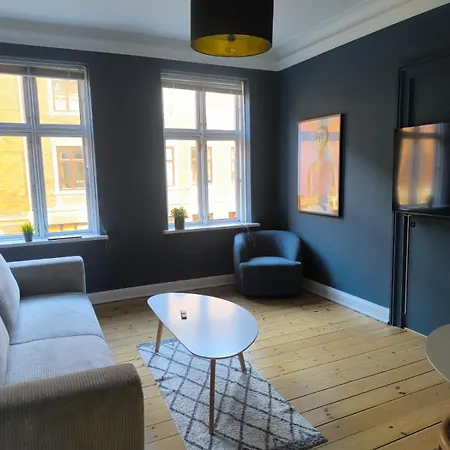 Greenbrook Homes - Blue Lounge Bed & Breakfast Ålborg
