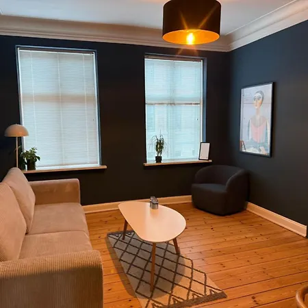 Greenbrook Homes - Blue Lounge 3*